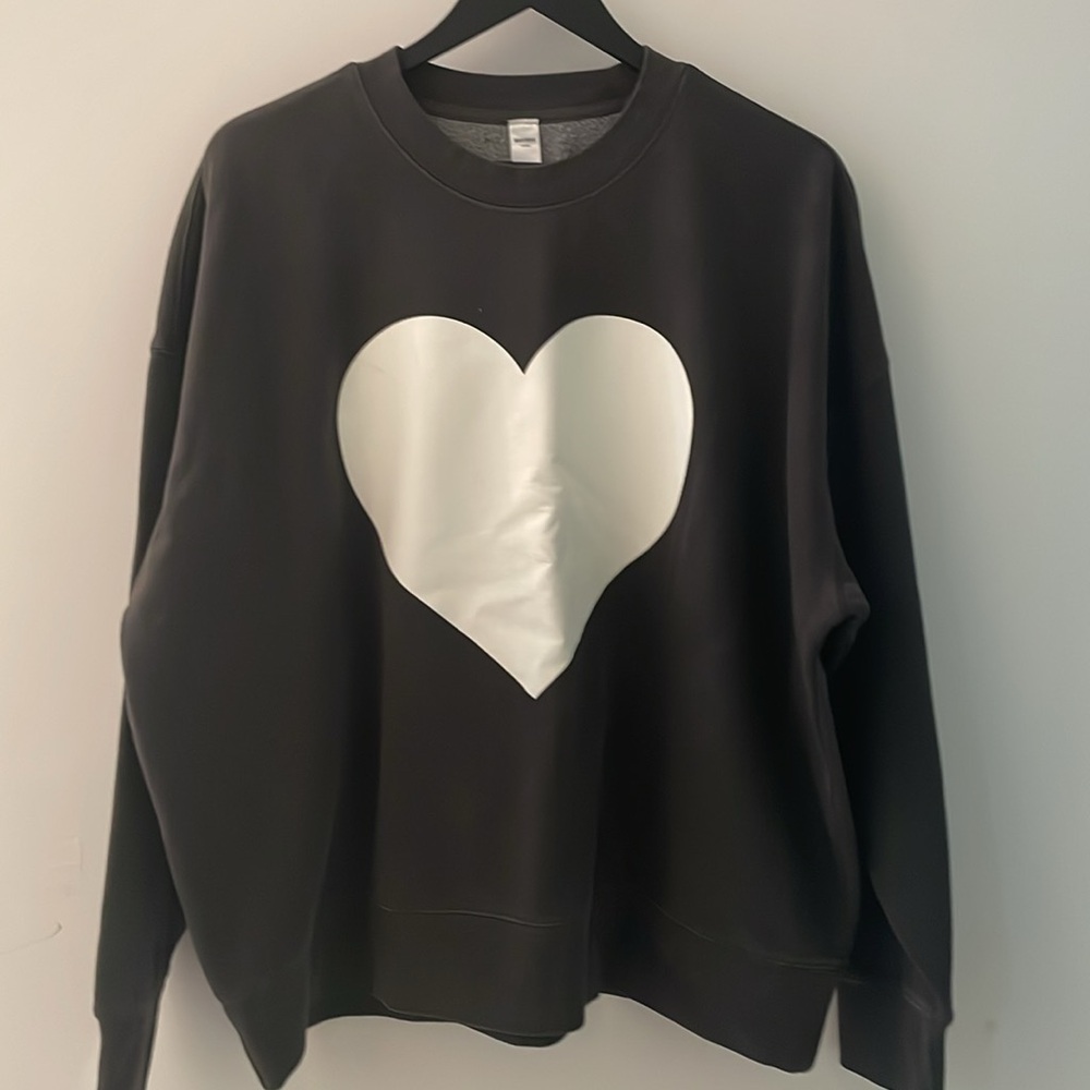BNWT miss Janie heart logo sweatshirt